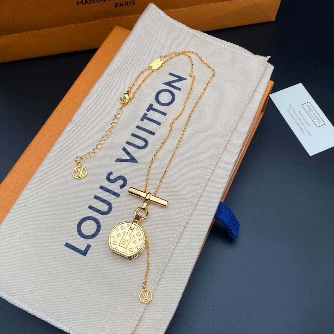 Fashion Gold Bag Pendant Necklace