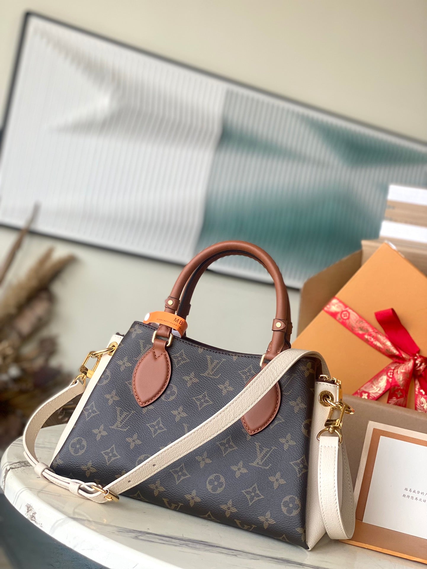 New and very popular handbags