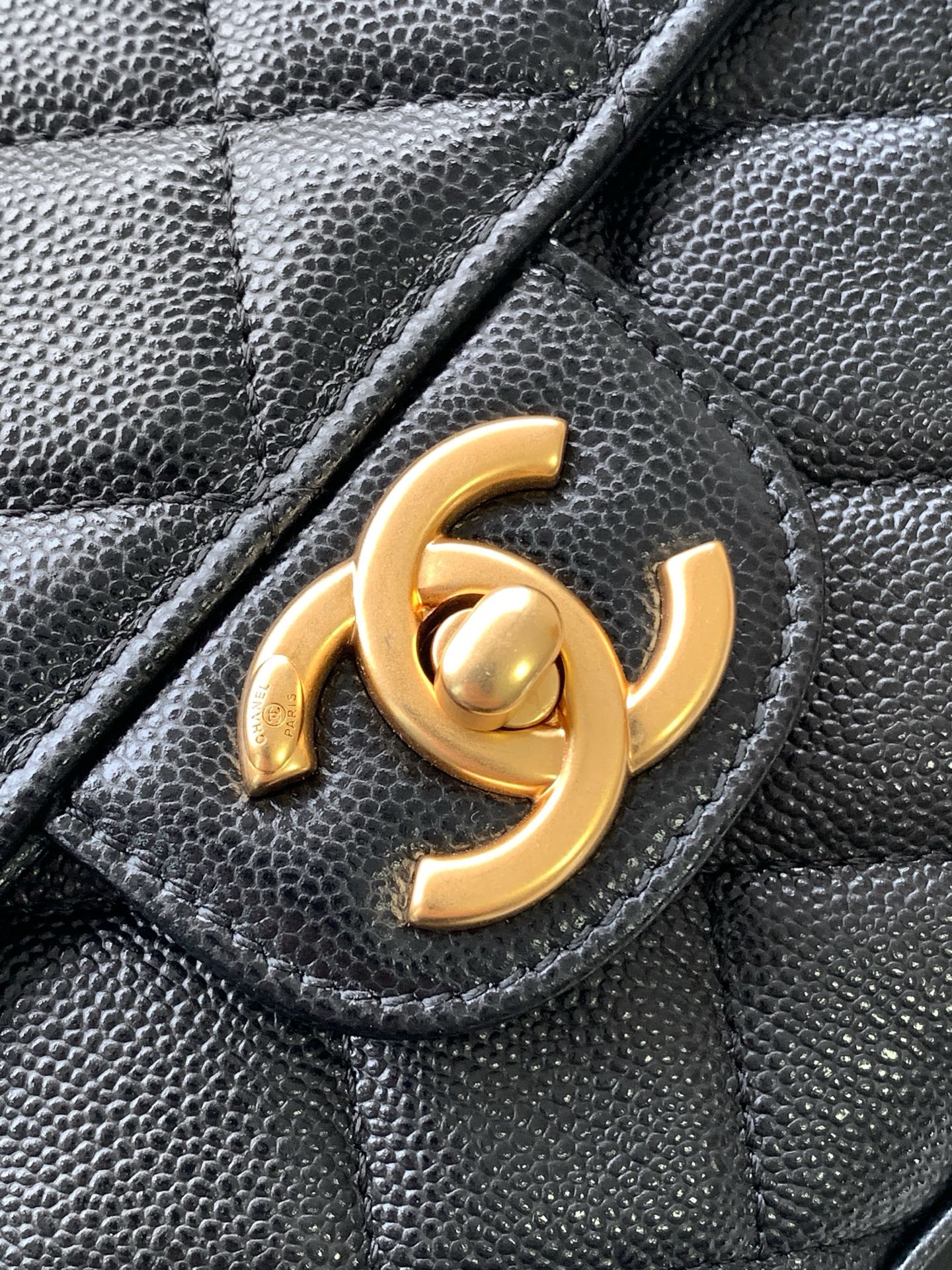 Double chain seasonal limited edition handbag