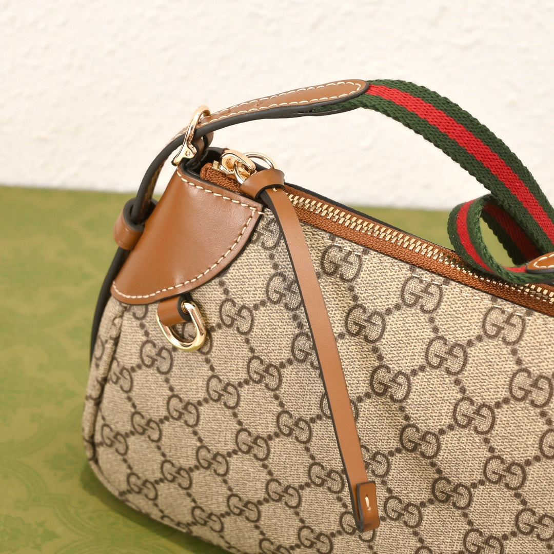 Small zip-up tote bag