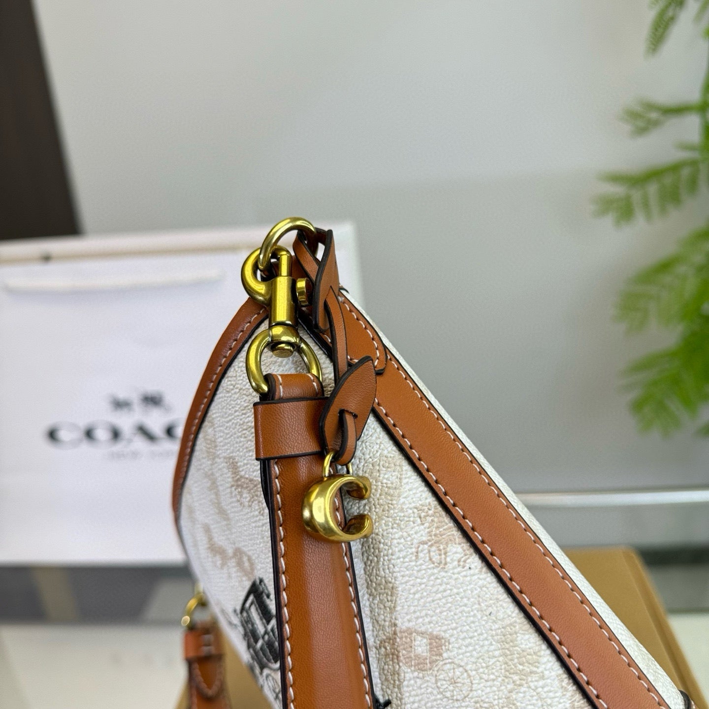 Canvas Fortune Bucket