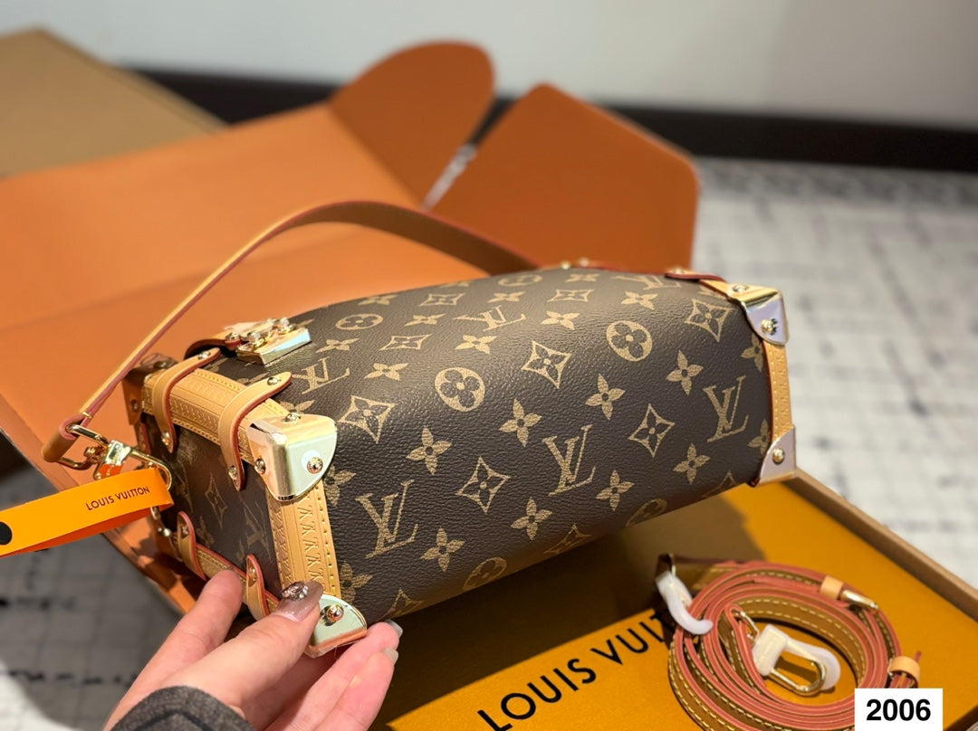 The hot small soft box