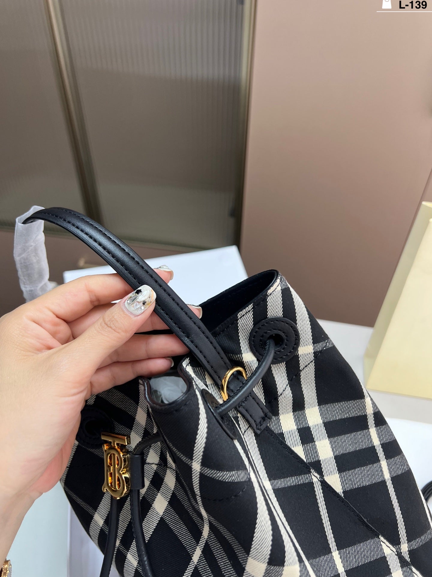 Nylon drawstring small bucket