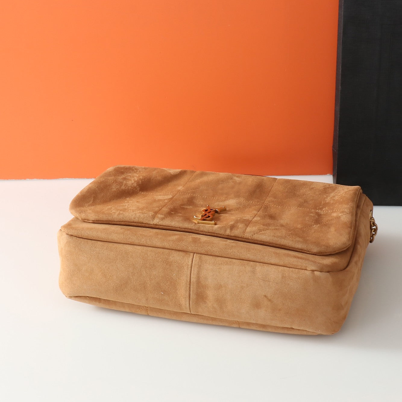 Nubuck leather bag