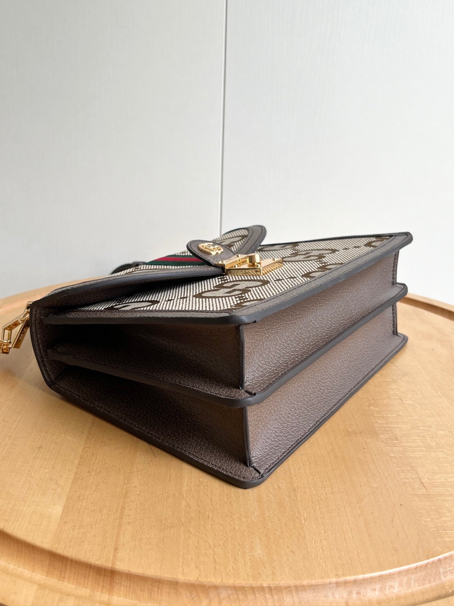 Square retro style tote bag