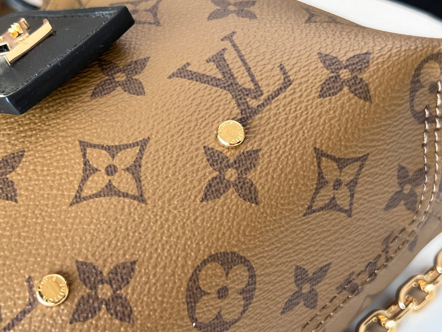 Trendy Shopping Bag Style Tote