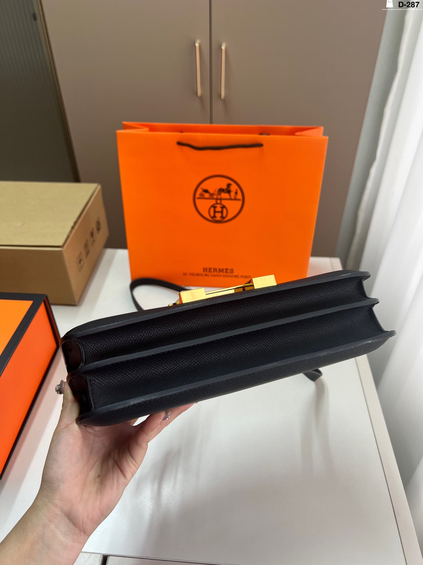 New fashion cowhide bag