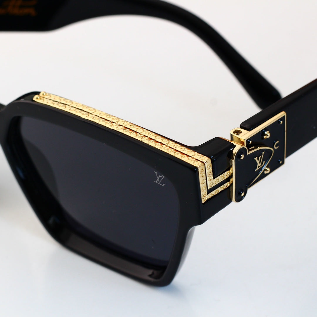 Classic Fashion Square Sunglasses 96220