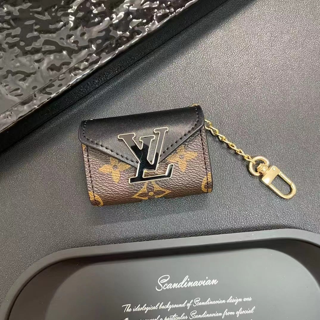 Fashion Metal Logo Leather Earphone Case